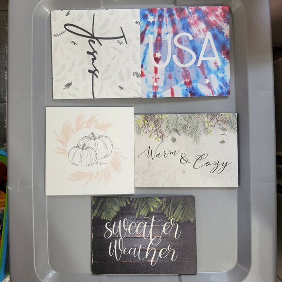 Holiday Decor Reversible Signs - Picture 2 of 7